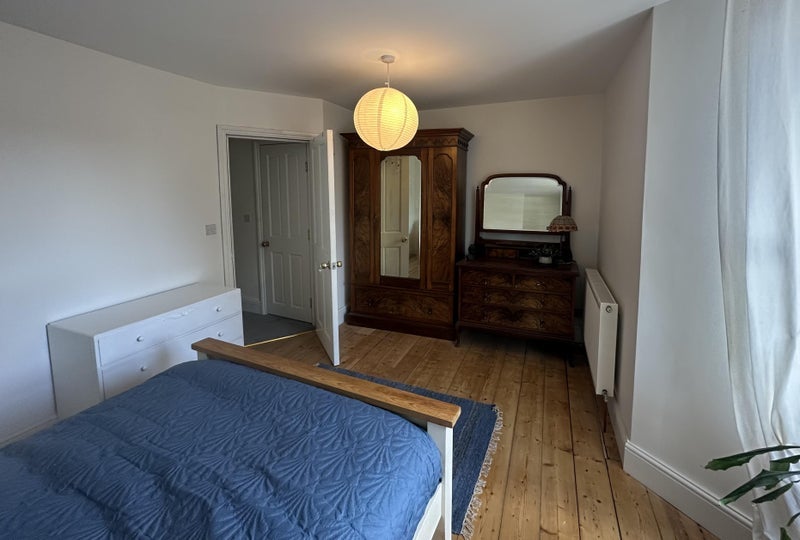 Room Claremont Street in Bristol