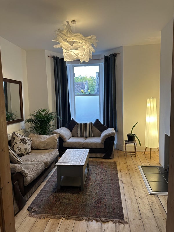 Room Claremont Street in Bristol