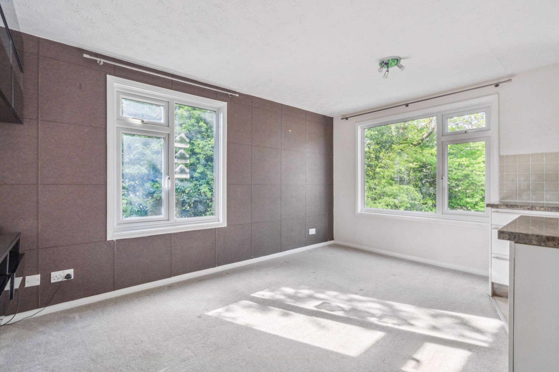 Flat Timpson Court in Hughenden