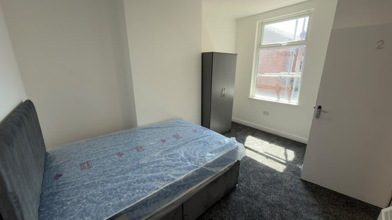 Room Grandale Street in Manchester