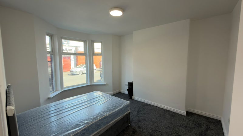 Room Grandale Street in Manchester