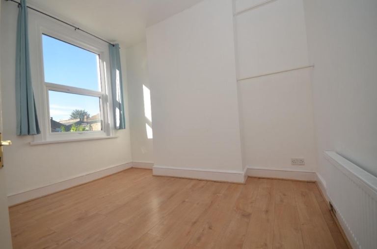 House Braxfield Road in Greater London