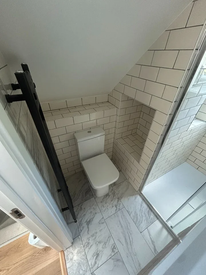 Flat Nightingale Lane in Greater London