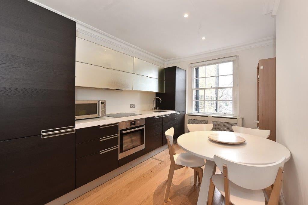 Flat Cunningham Place in City of Westminster
