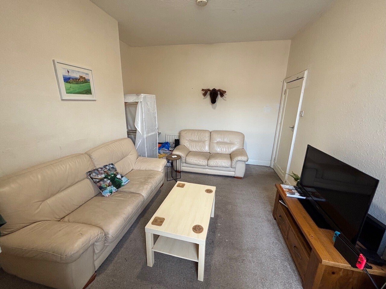 Flat Simonside Terrace in Newcastle upon Tyne