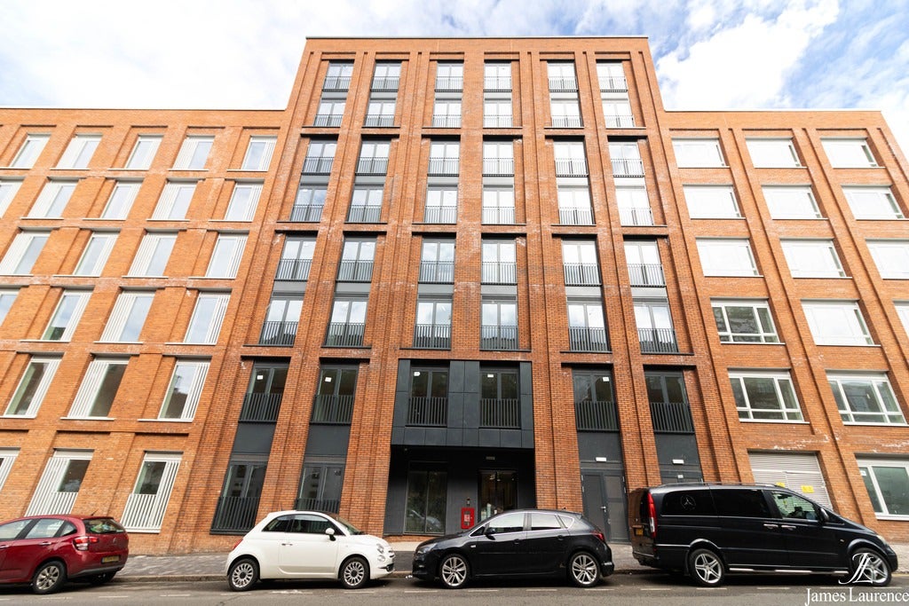 Flat Upper Conybere Street in Birmingham