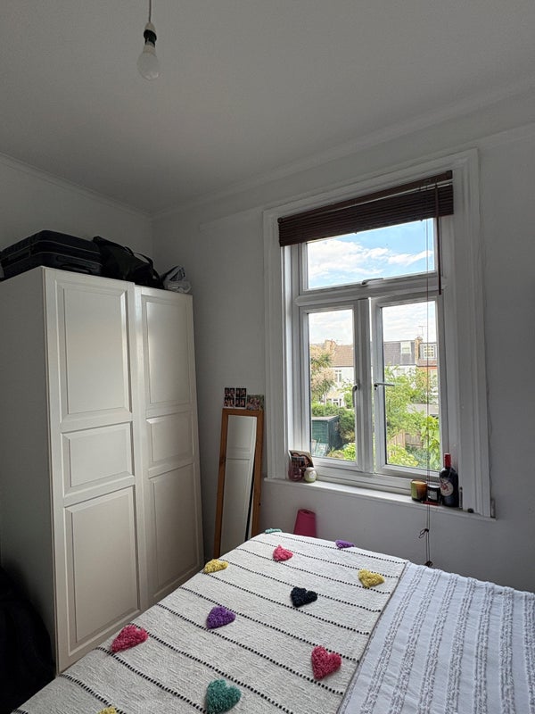 Room Elsenham Street in Greater London