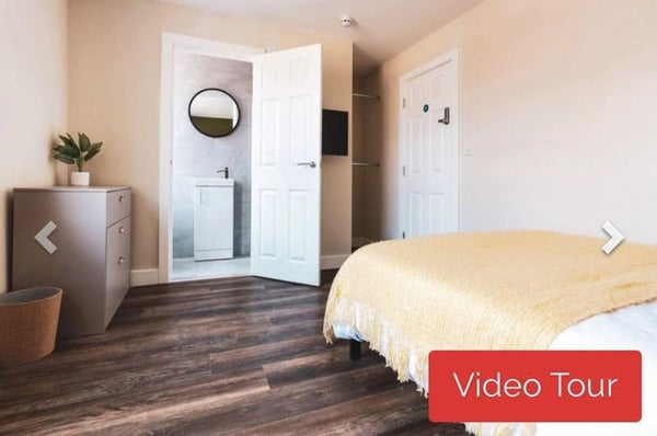 Room Braemar Road in Manchester