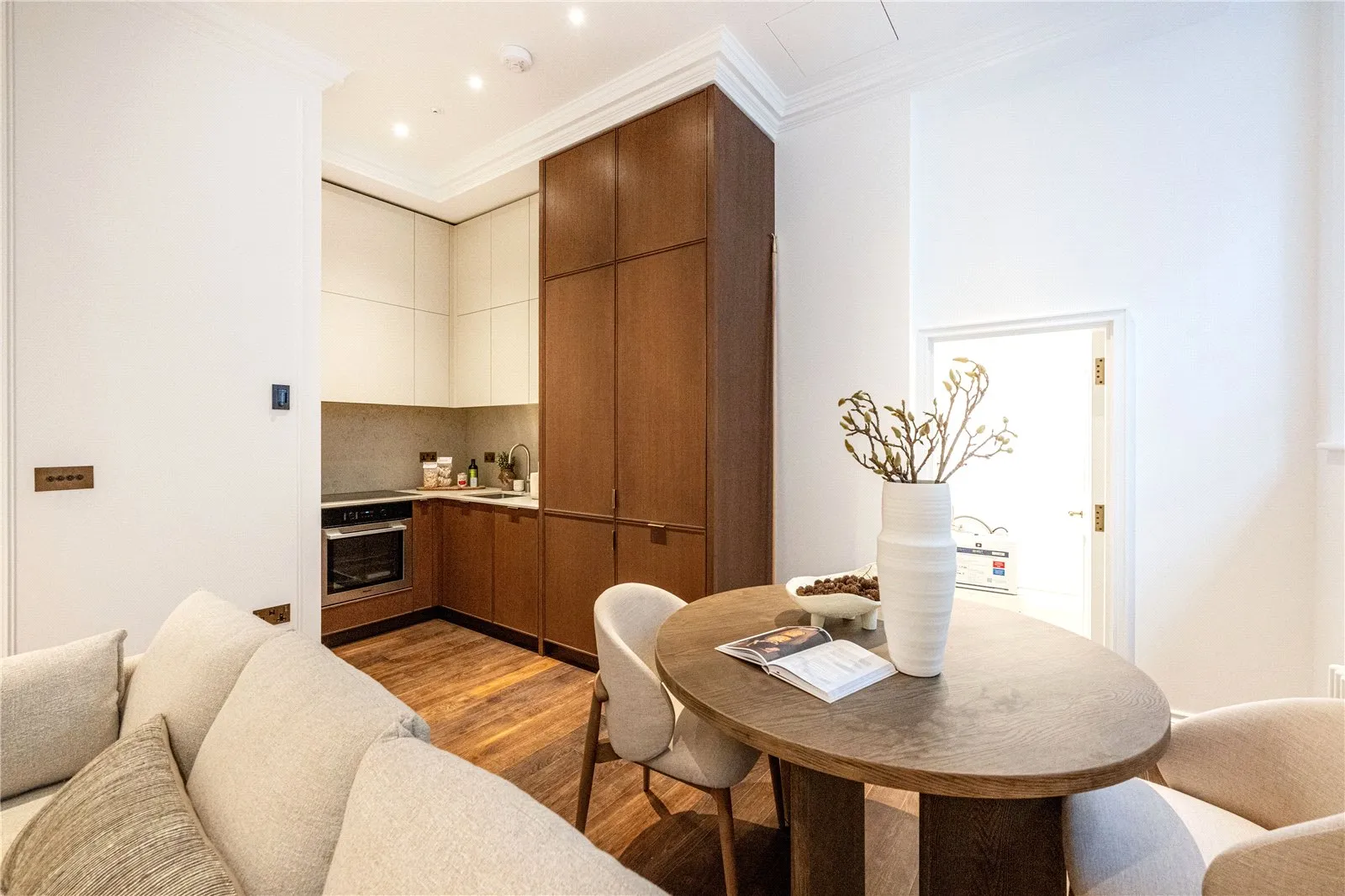 Flat Charles Street in City of Westminster