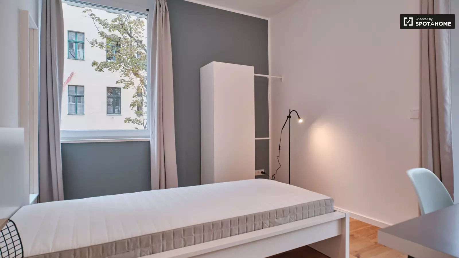 Wohnung Hohenzollerndamm in Berlin