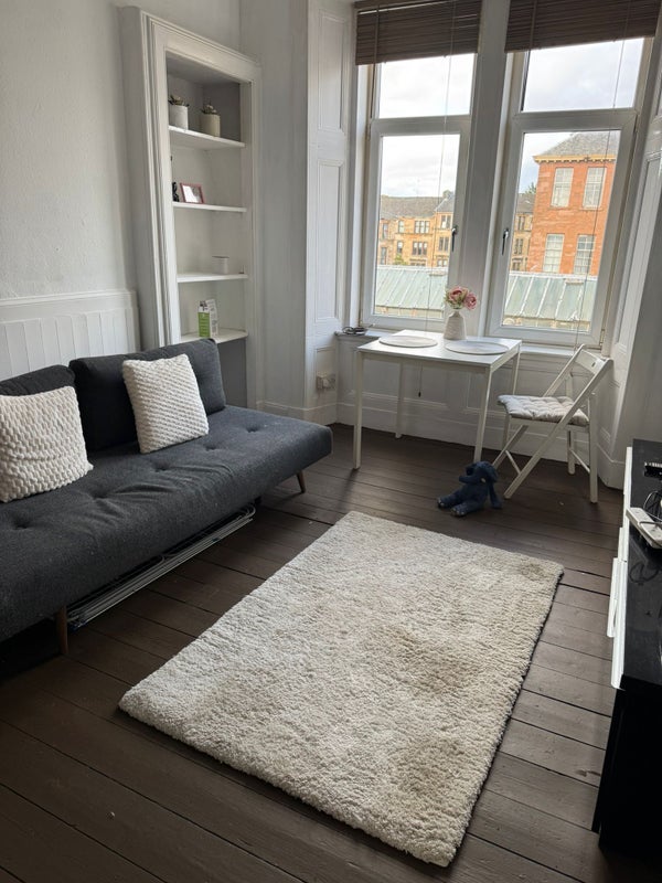 Room Torness Street in Glasgow