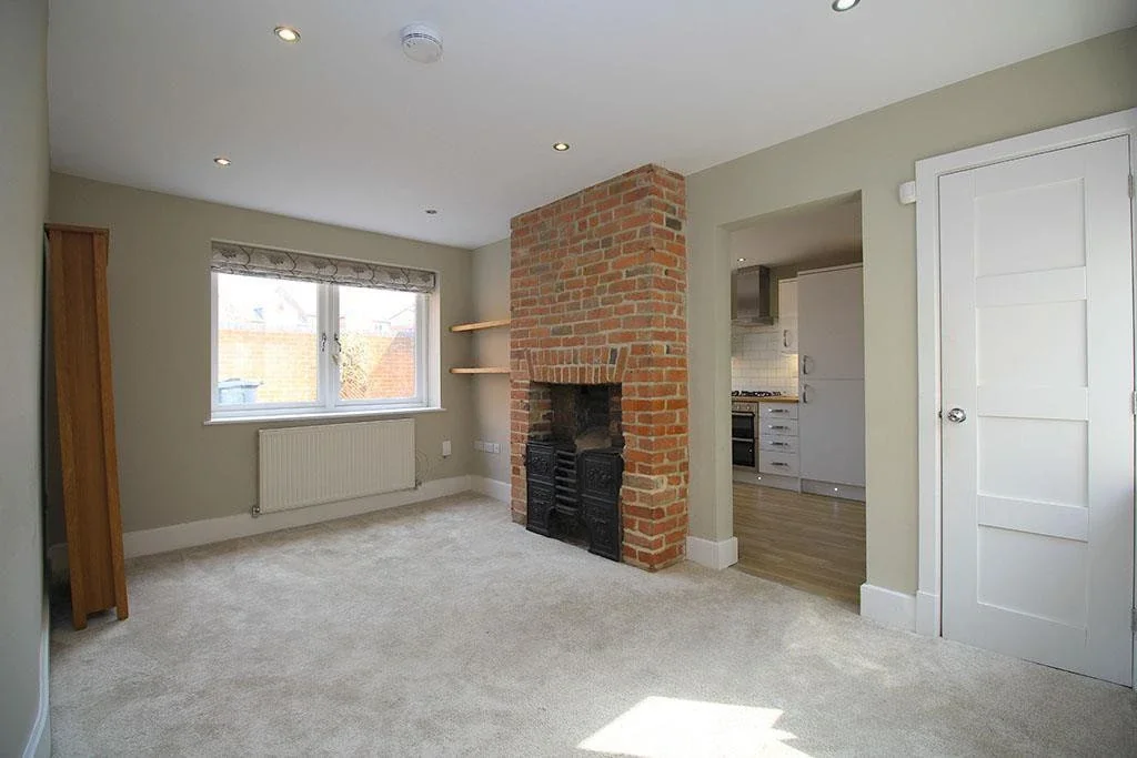 House Manor Gardens Close in Charnwood
