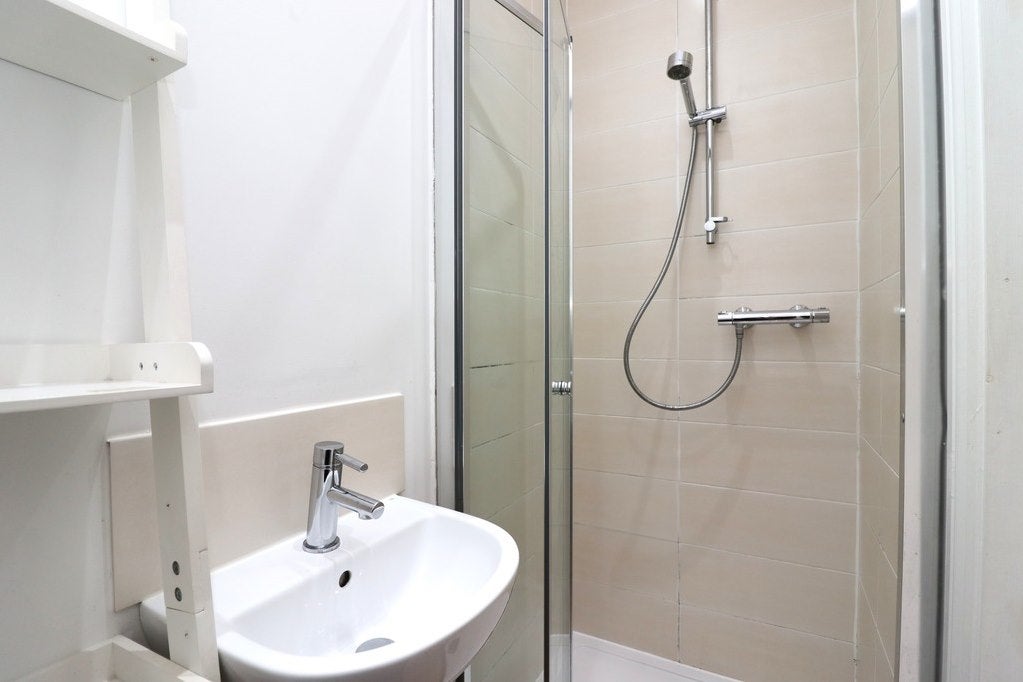 Room Parklands in Greater London