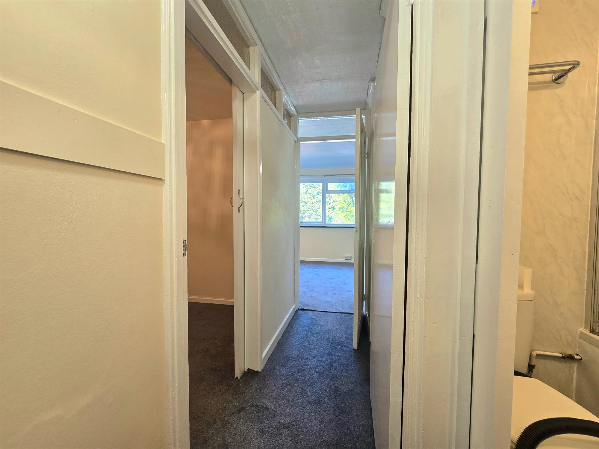 Flat Bursledon Road in Southampton