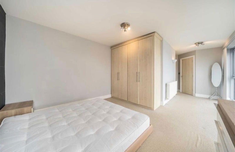 Room Grosvenor Terrace in Greater London
