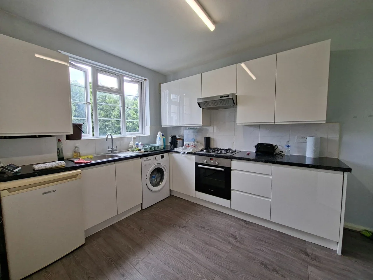 Flat Pembroke Road in Greater London