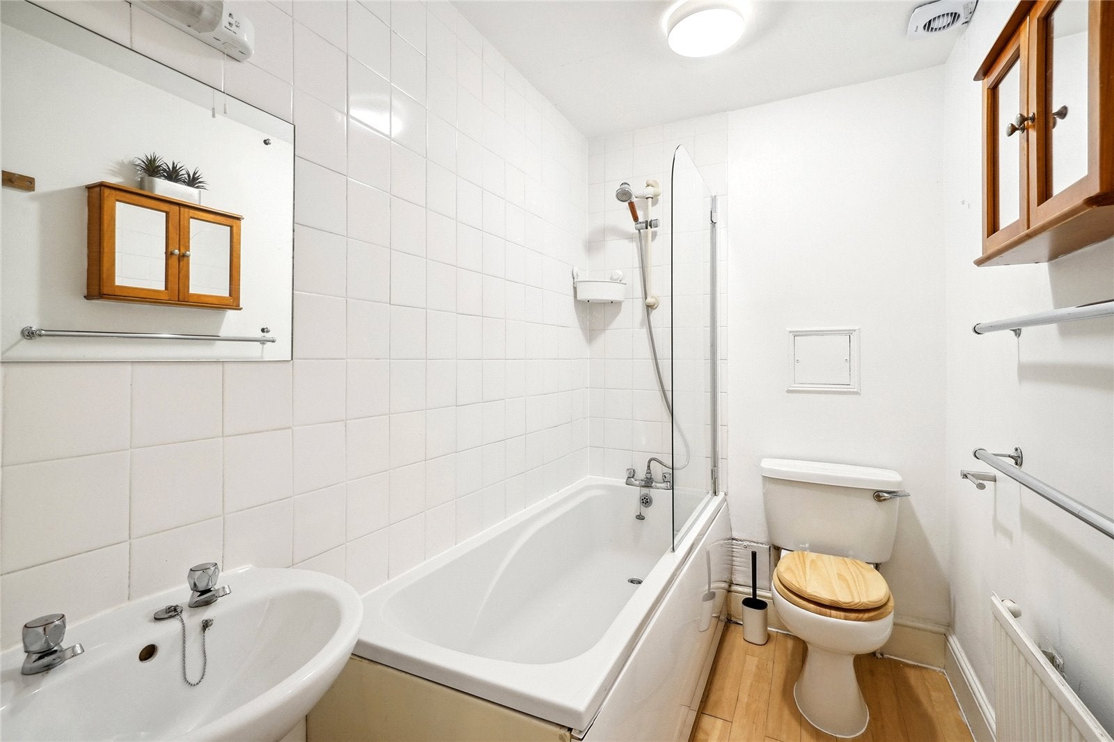 Flat Philbeach Gardens in Greater London