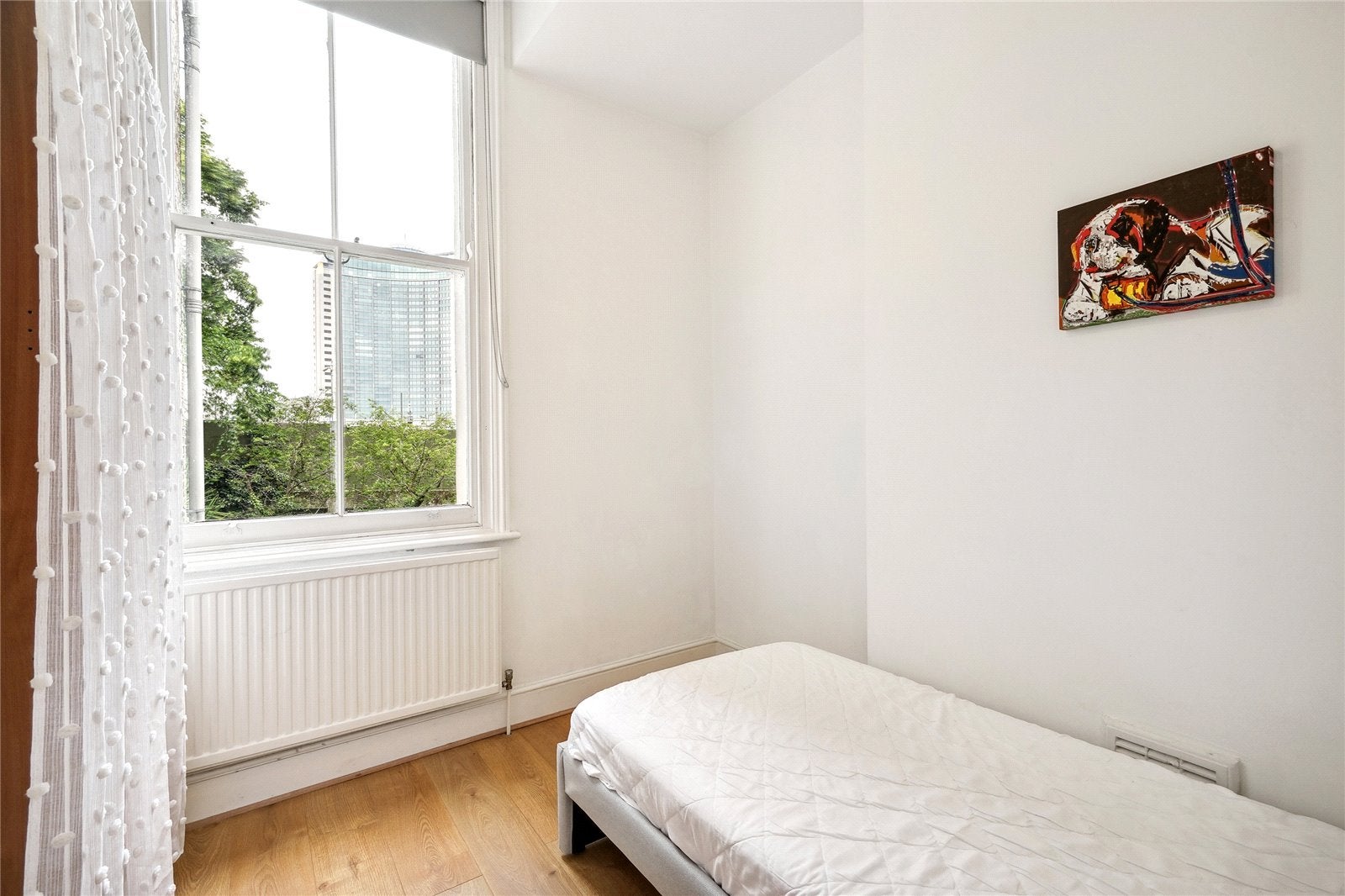 Flat Philbeach Gardens in Greater London