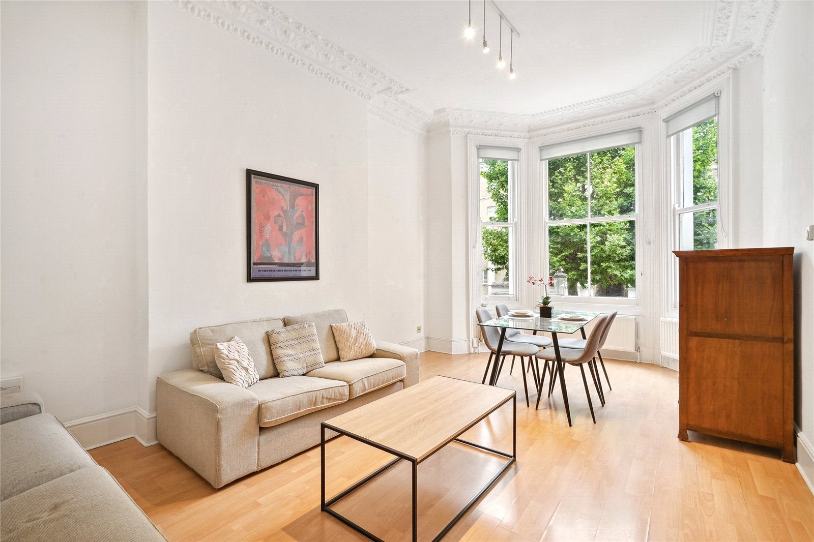 Flat Philbeach Gardens in Greater London