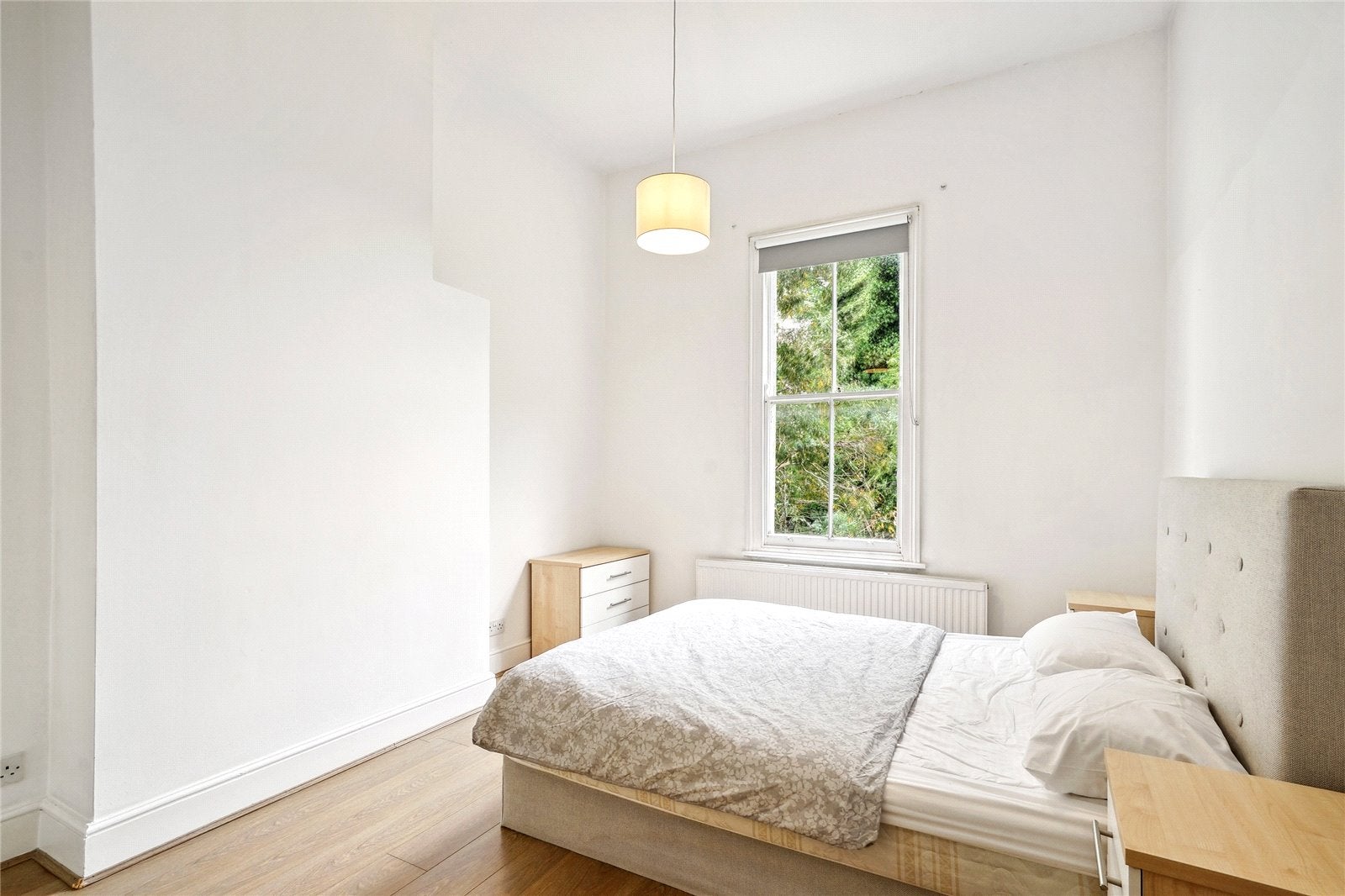 Flat Philbeach Gardens in Greater London