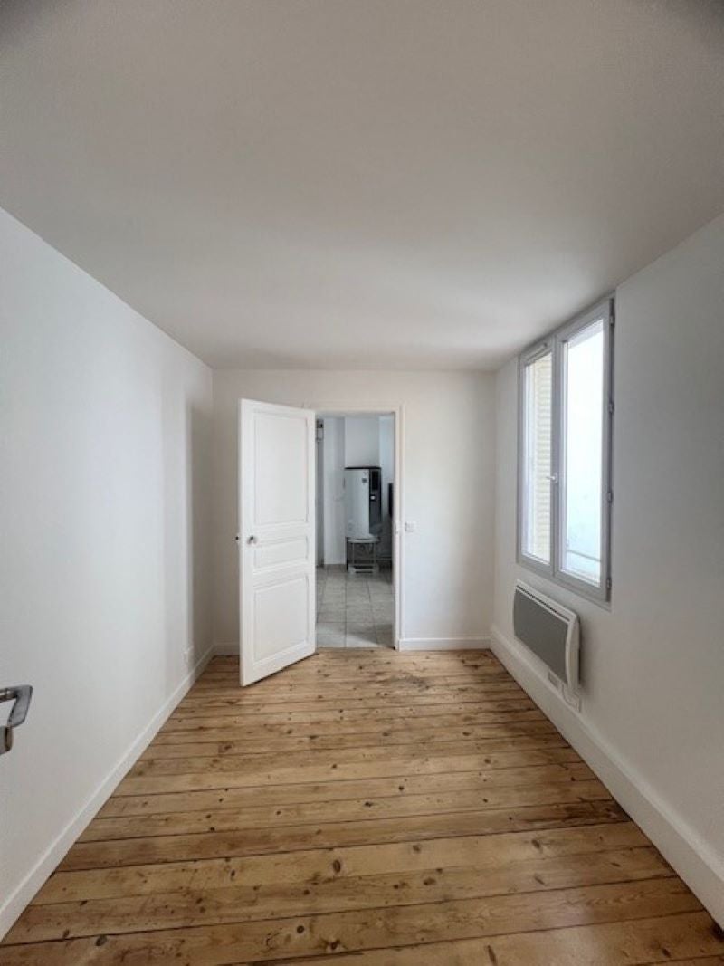 Flat Rue du Port aux Lions in Charenton-le-Pont