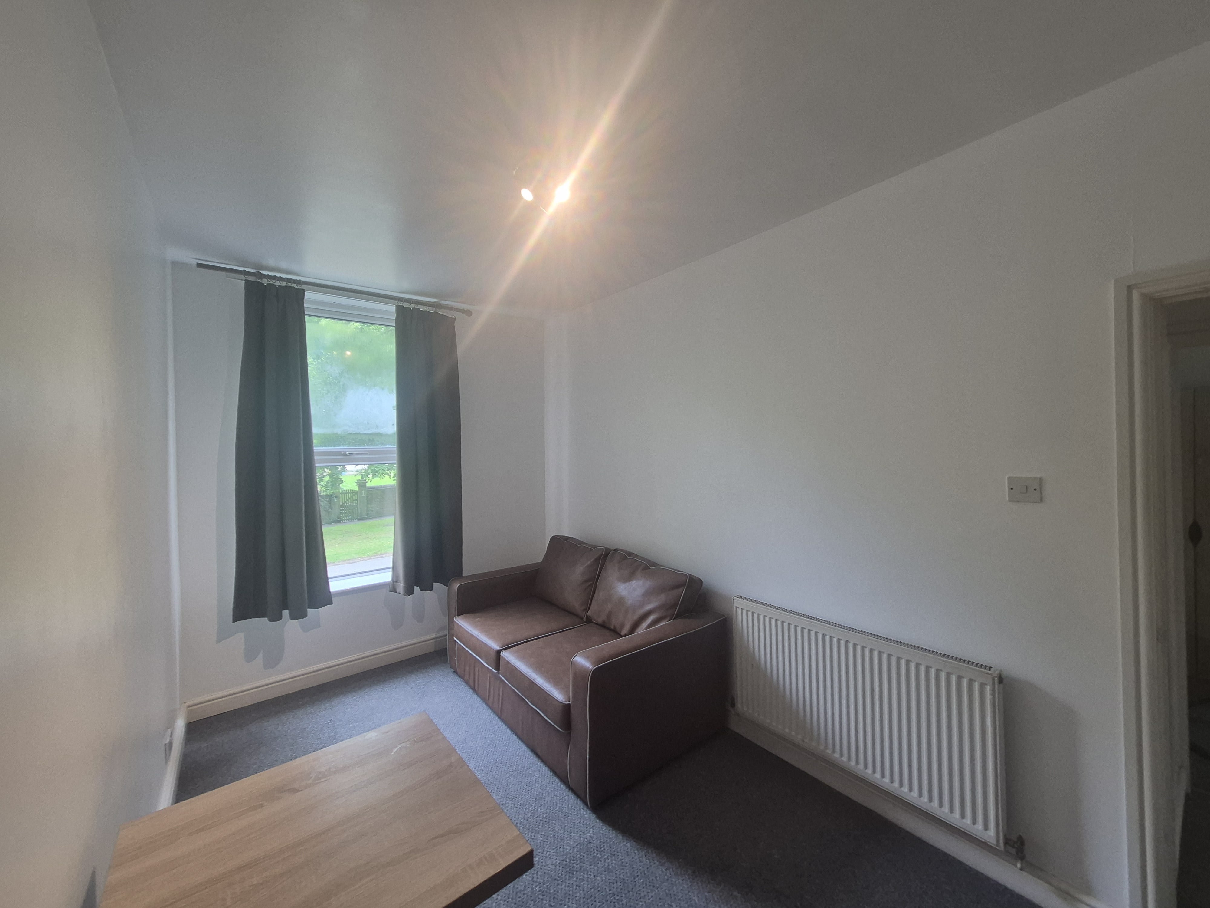 Flat Elm Avenue in Nottingham