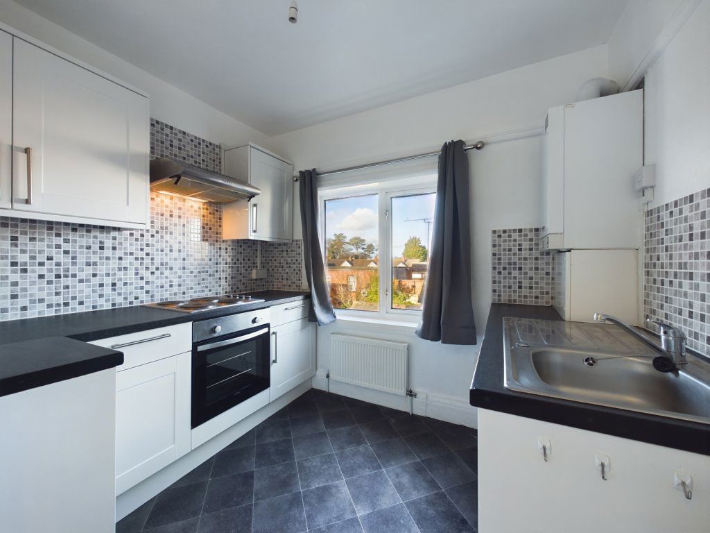 Flat Drummond Road in East Lindsey