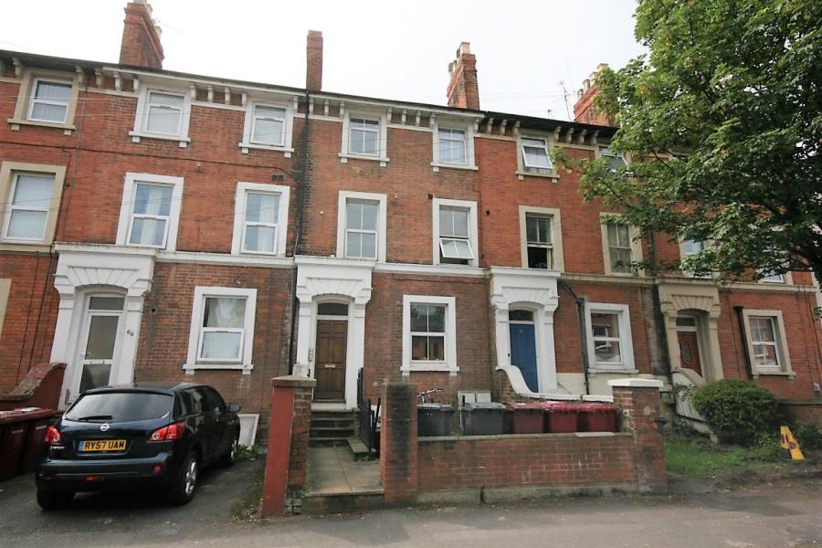 Flat South Street in Reading