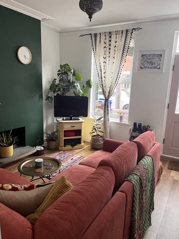 Room Tavistock Road in Sheffield