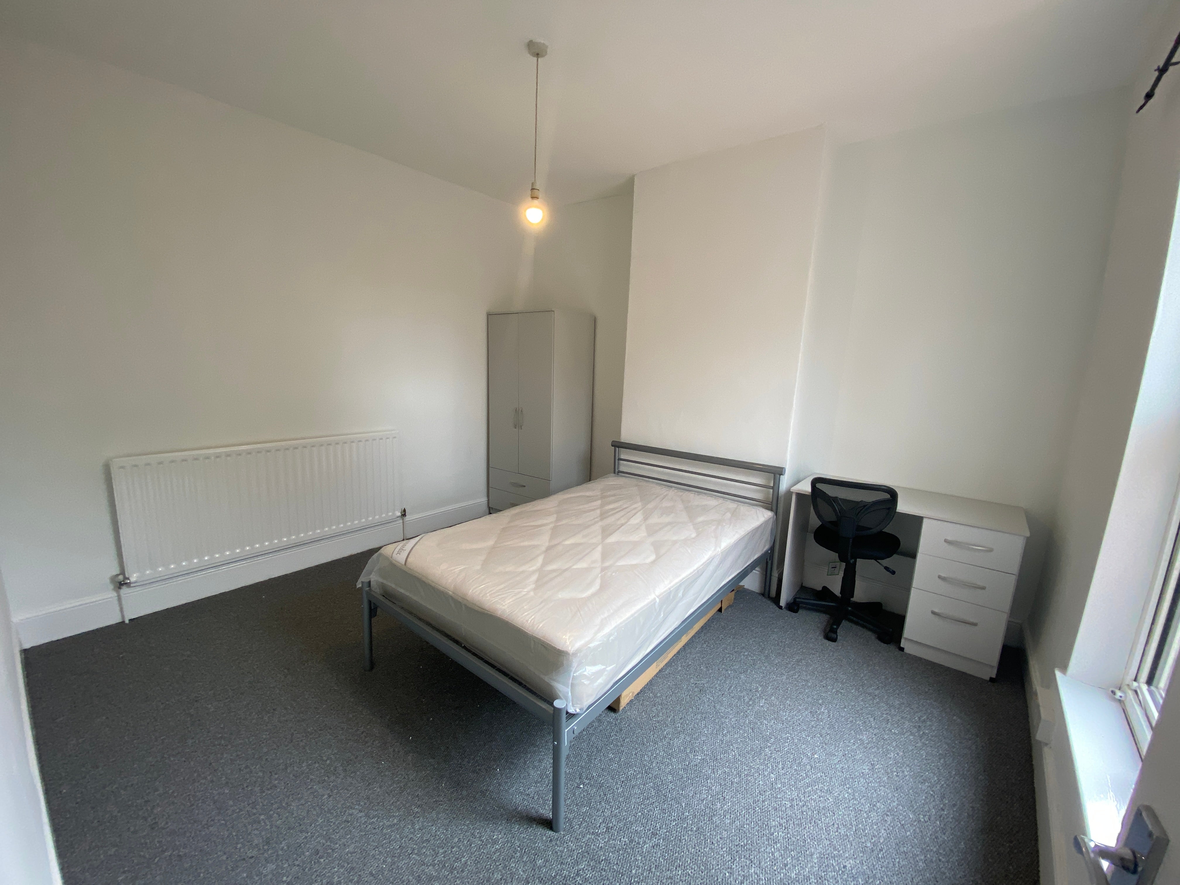 Flat Manilla Road in Birmingham