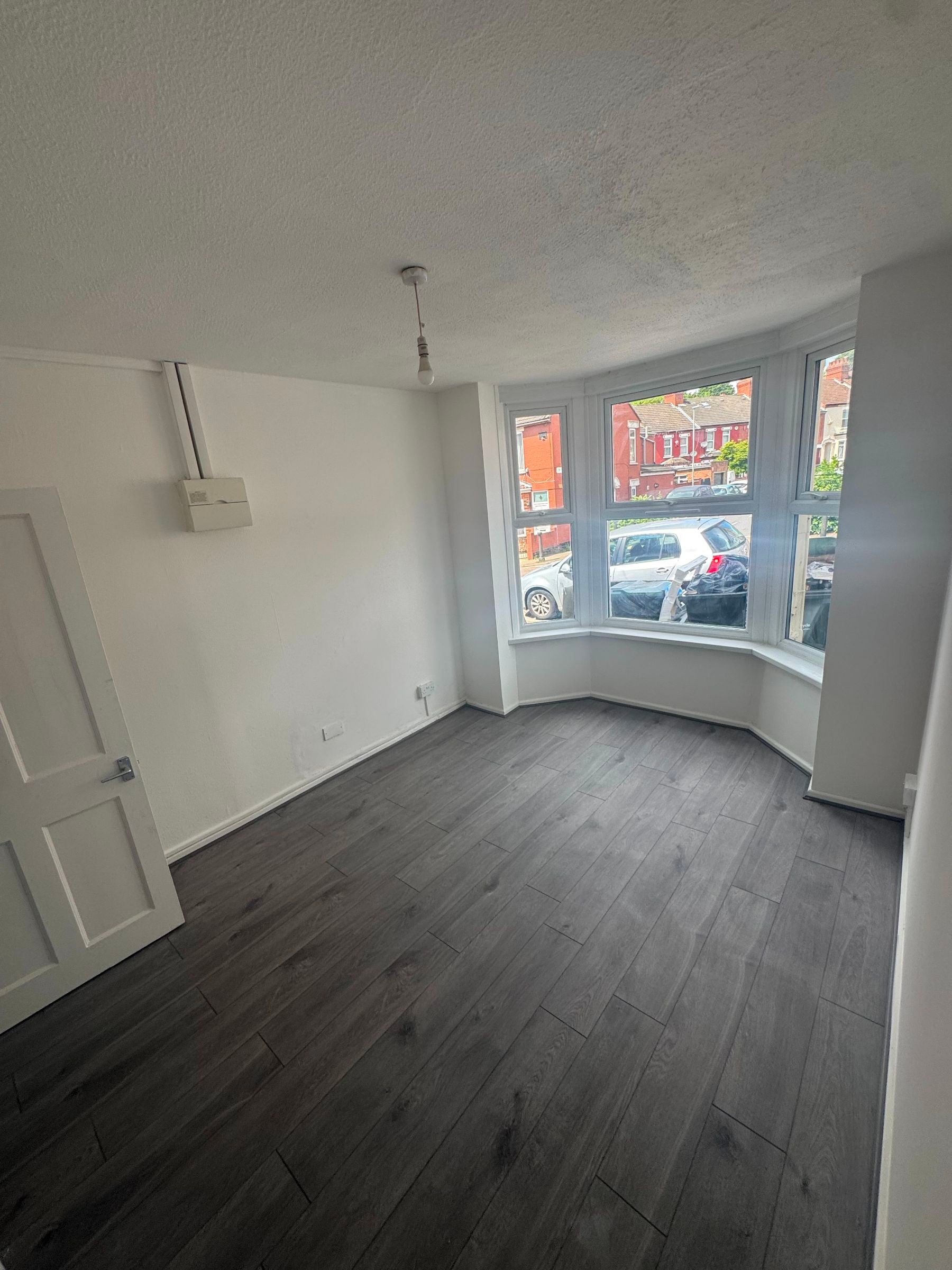 Flat Ridgway Road in Luton