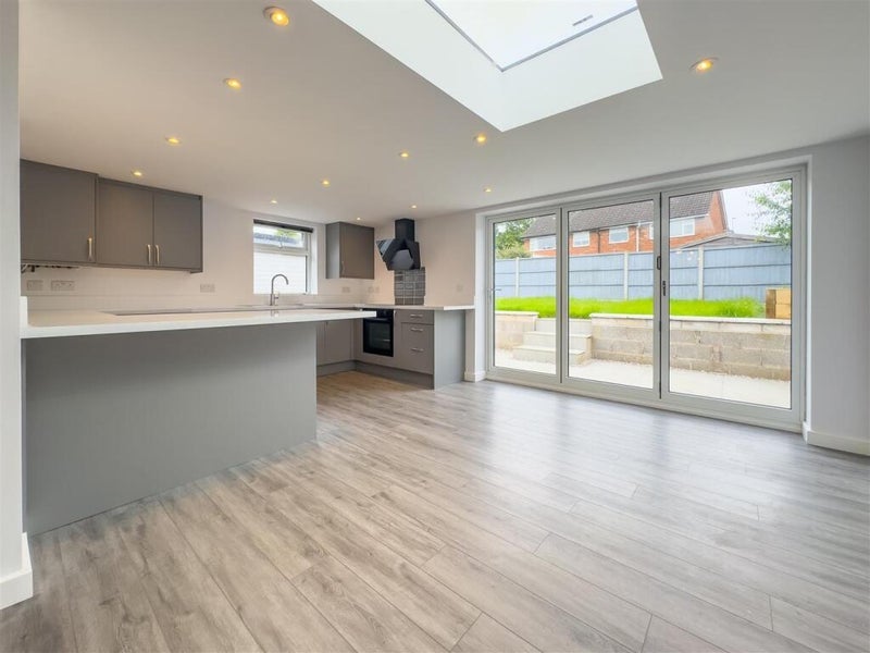 Room Meriton Road in Harborough