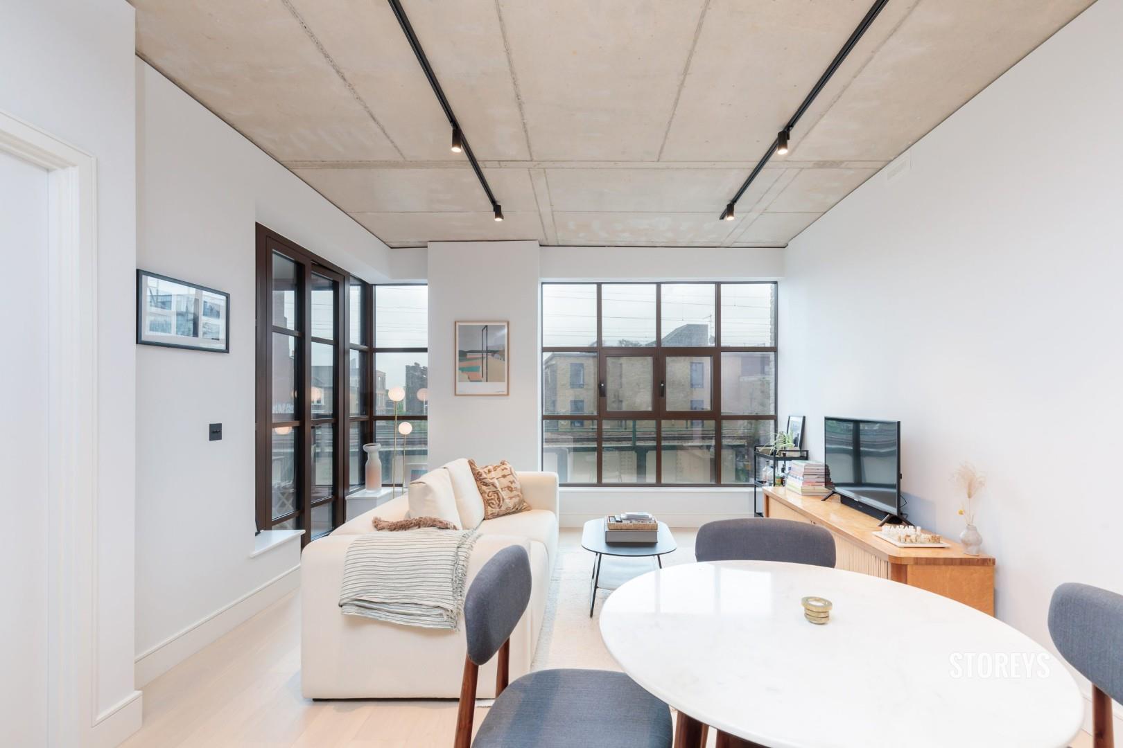 Flat Stanton Walk in Greater London