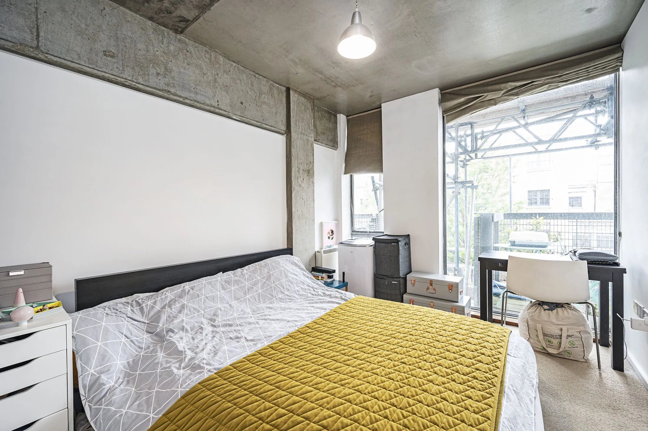 Flat Wenlock Road in Greater London