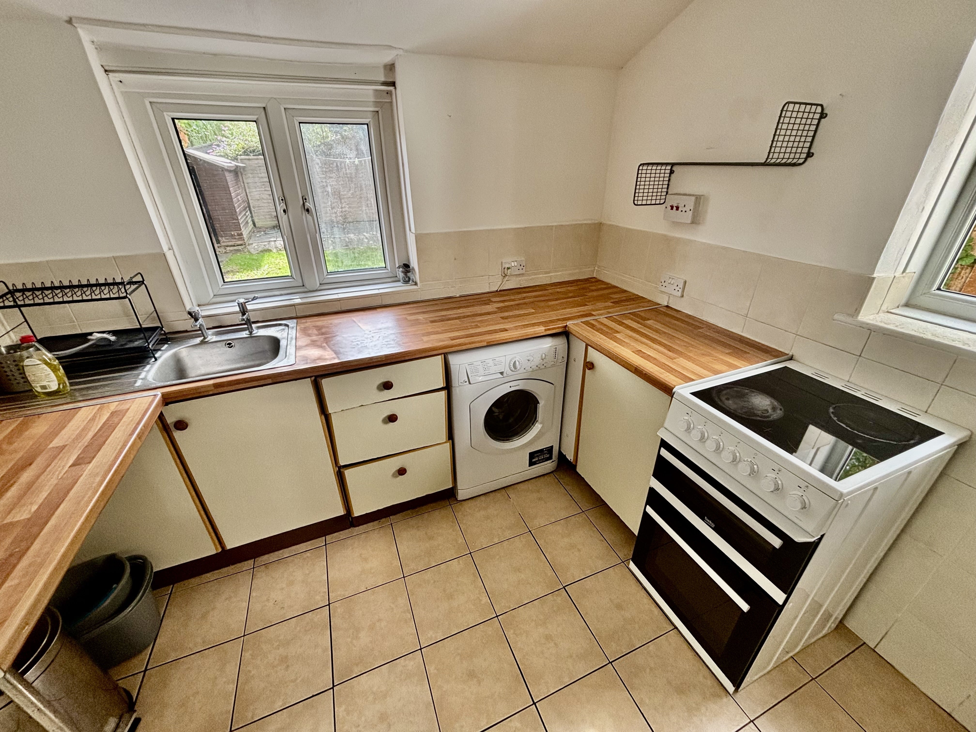 Room Rosebery Road in Bournemouth