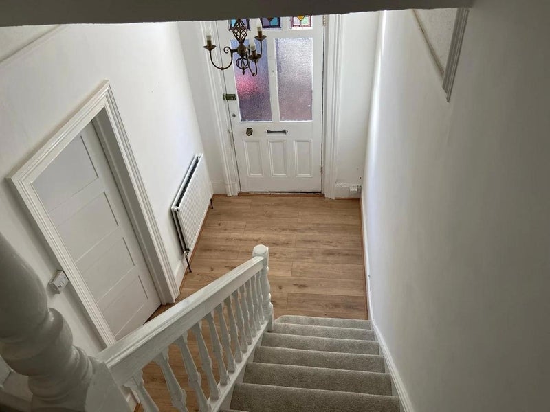 Room Greenvale Road in Greater London