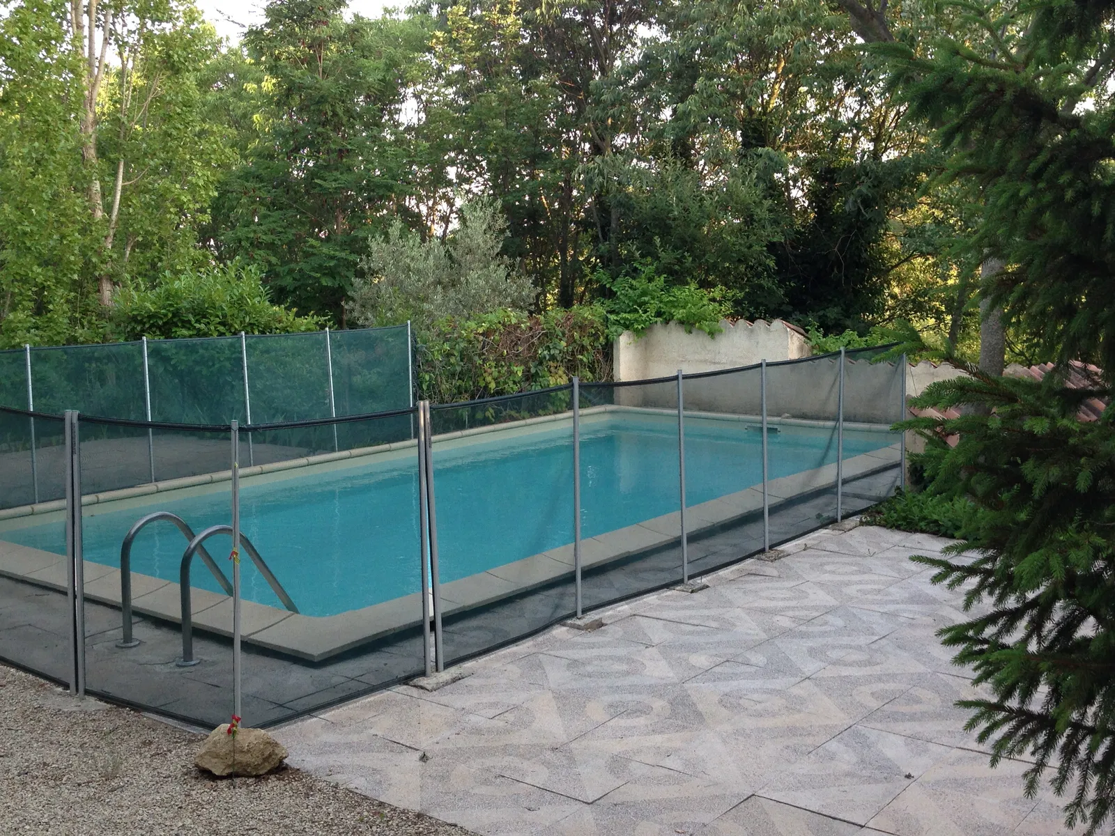 House Route de Cadenet in Vaugines