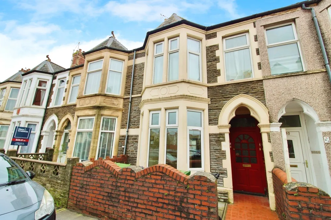 Flat Lansdowne Road in Cardiff