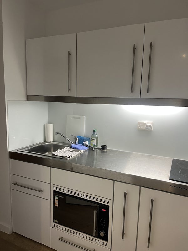 Room Paul Street in Greater London
