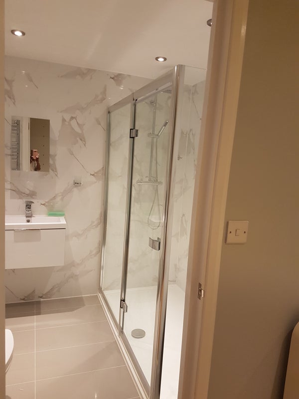 Room Belvedere Road in Greater London