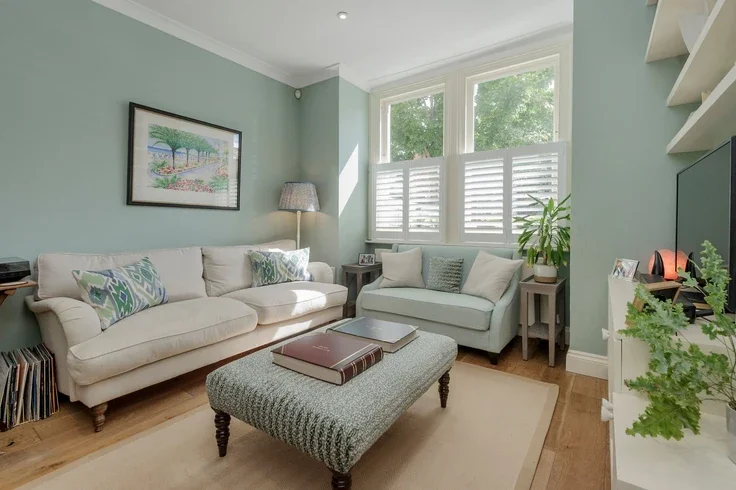 House Strathville Road in Greater London