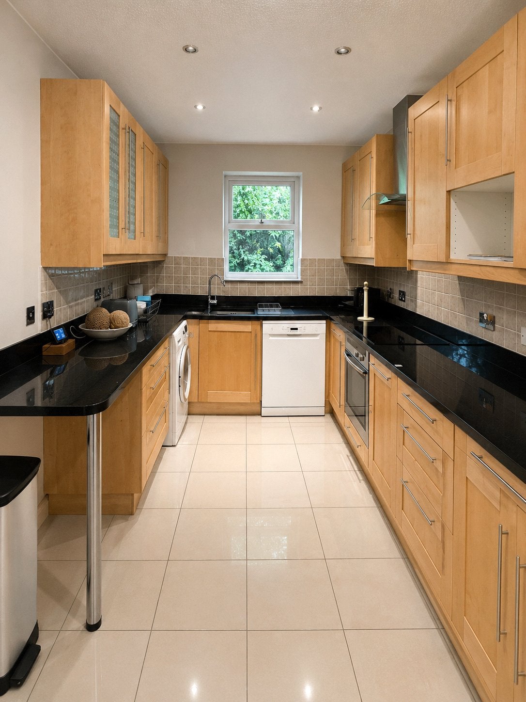 Flat Burfield Road in Old Windsor