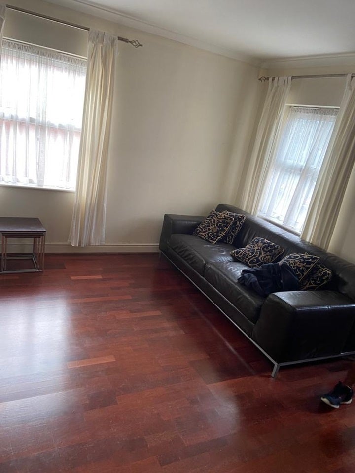 Flat Bedfont Close in Greater London