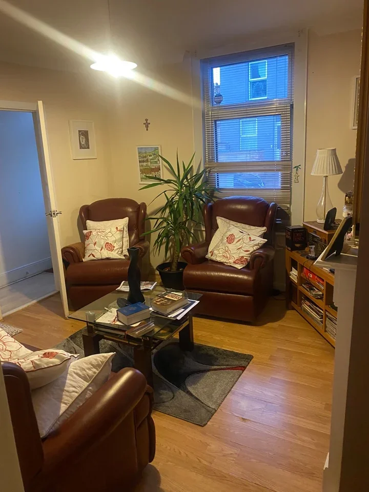 Room Brompton Lane in Strood
