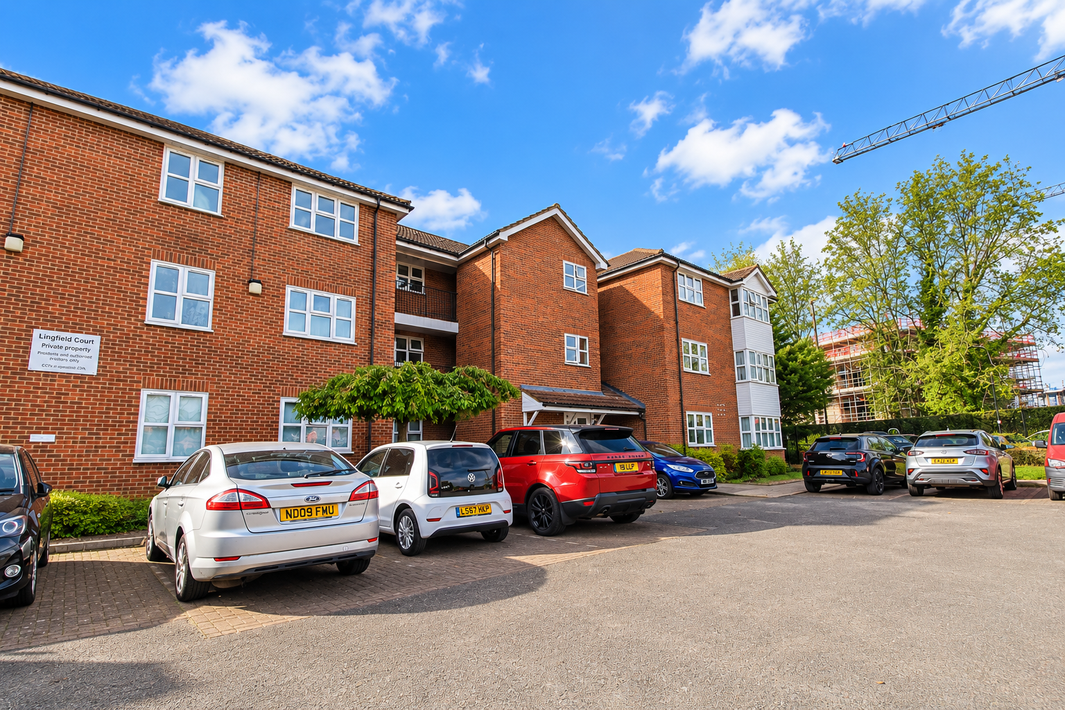 Flat Horseshoe Crescent in London