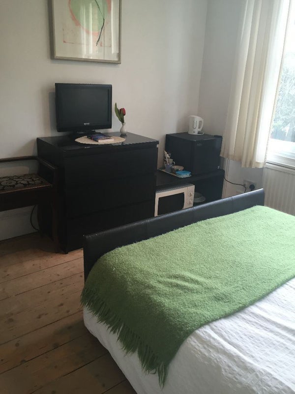 Room Northolme Road in Greater London