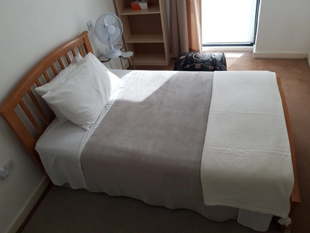Room Richmond Road in Greater London