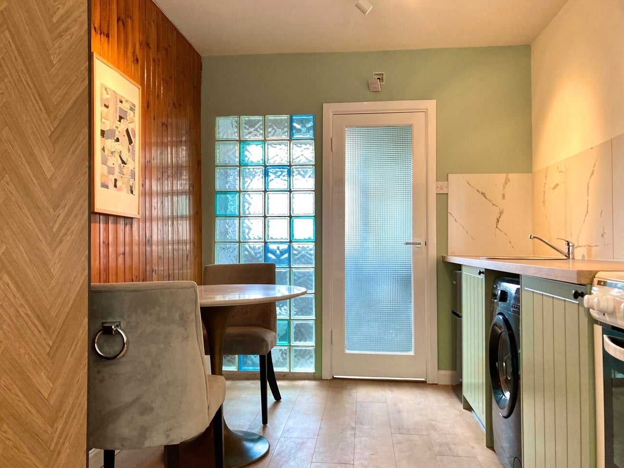 Flat Benson Avenue in Greater London