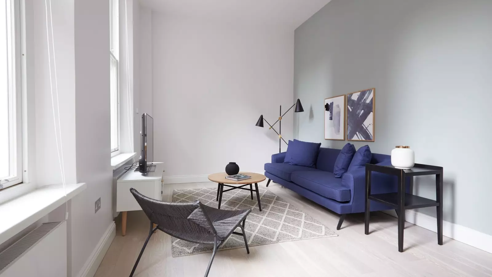 Flat Bloomsbury Way in Greater London