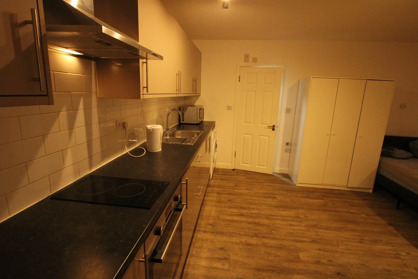Flat Twyford Crescent in Greater London